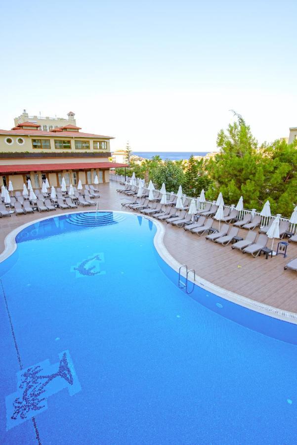 Club Paradiso Hotel & Resort 阿拉尼亚 外观 照片